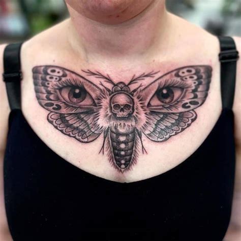 50 Unbelievable Death Moth Tattoo Ideas [+ Meanings]